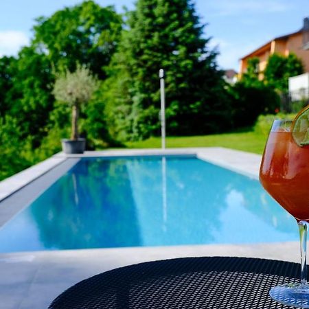 Restaurant & Pension U Hradu Šternberk Kültér fotó